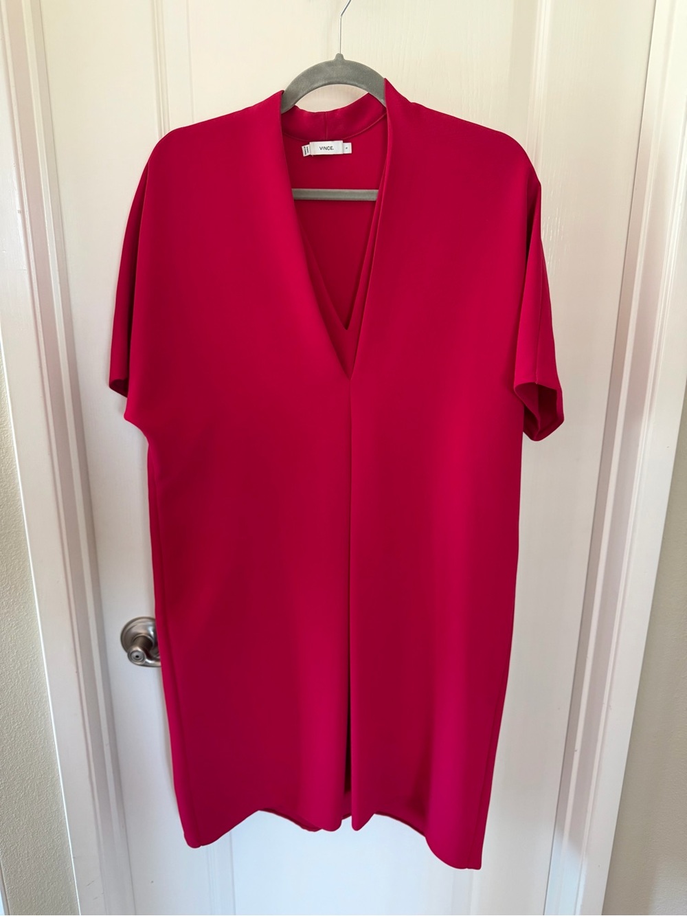 Vince Fuchsia V-Neck Short Sleeve Tunic